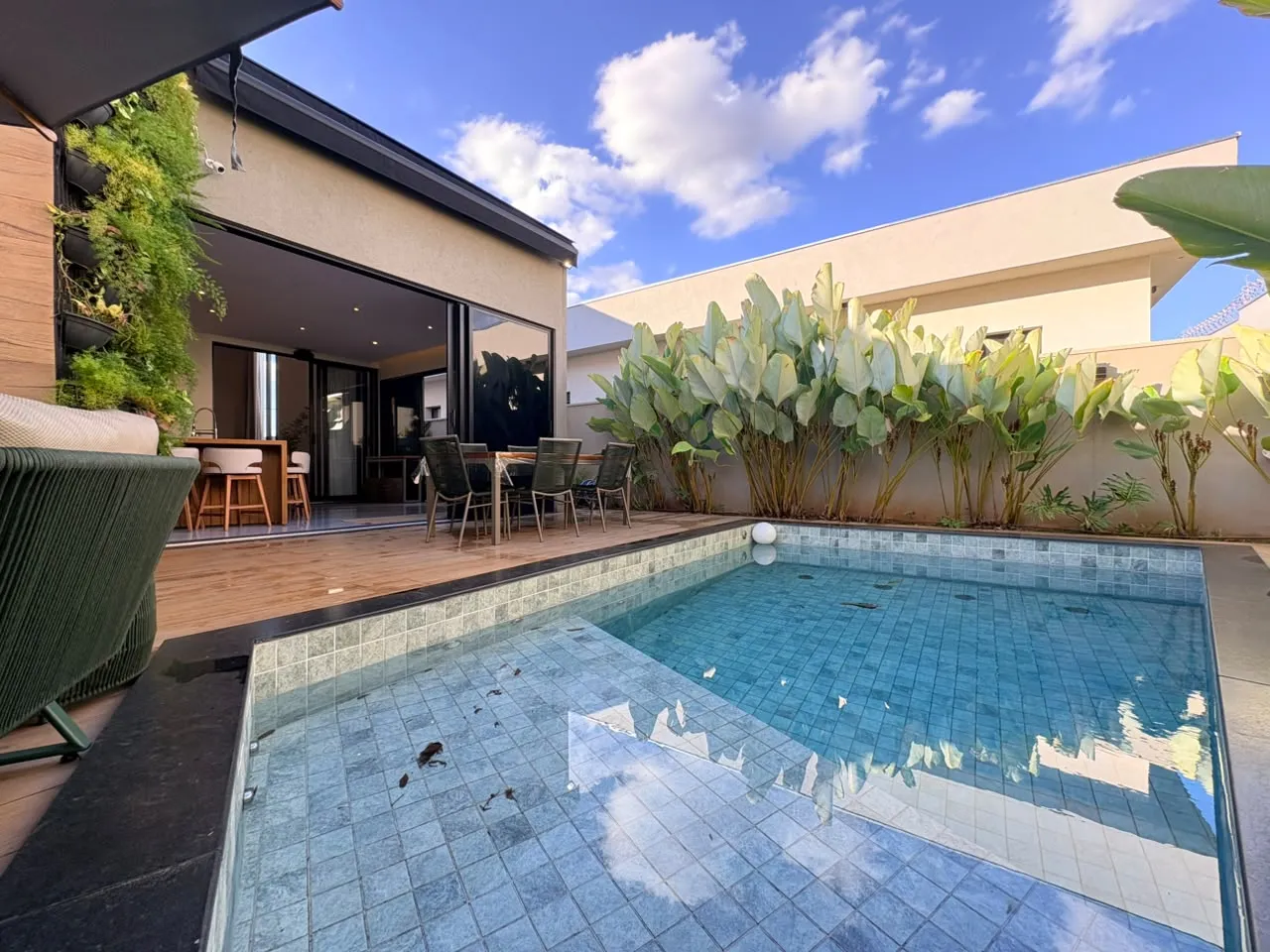 Casa &agrave; Venda Condom&iacute;nio San Paolo, 3 Su&iacute;tes, Piscina Aquecida, 250m&sup2;, Ribeir&atilde;o Preto/SP  Ribeirão Preto - 