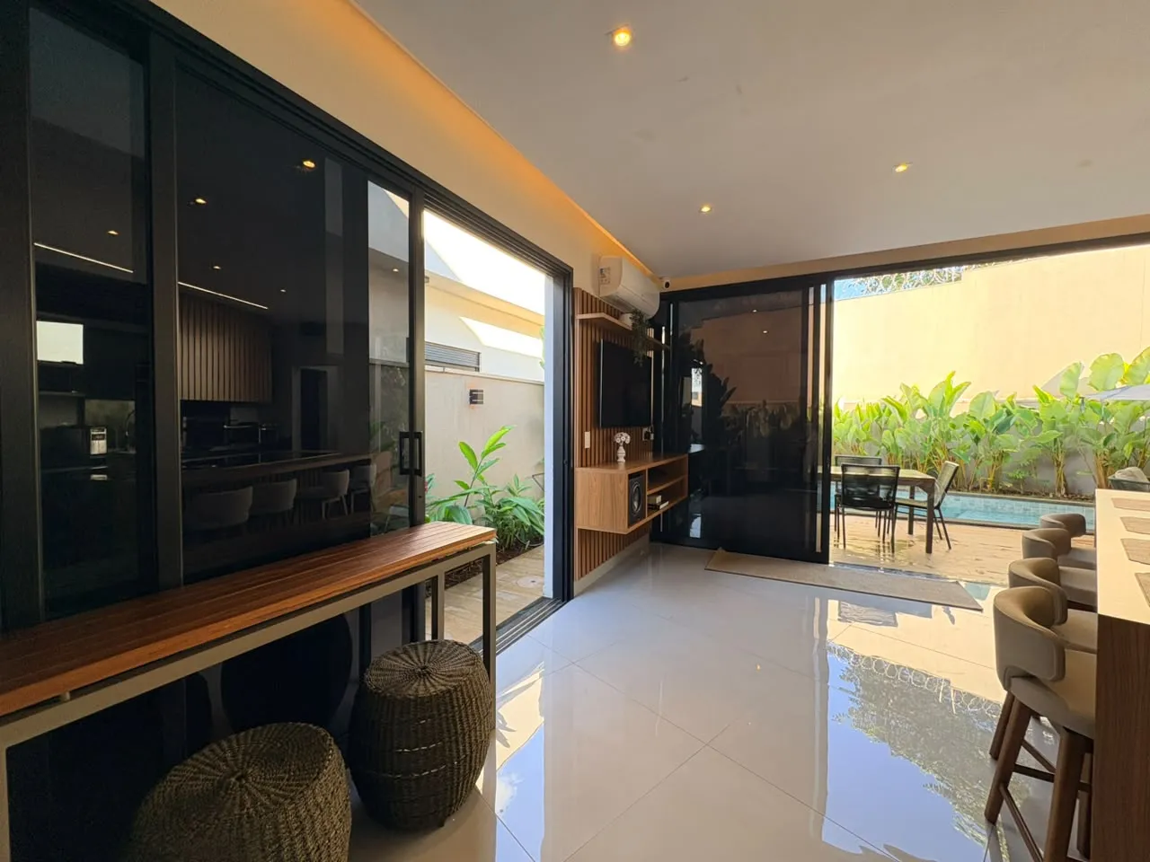 Casa &agrave; Venda Condom&iacute;nio San Paolo, 3 Su&iacute;tes, Piscina Aquecida, 250m&sup2;, Ribeir&atilde;o Preto/SP  Ribeirão Preto - 