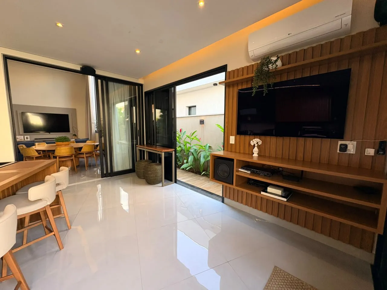 Casa &agrave; Venda Condom&iacute;nio San Paolo, 3 Su&iacute;tes, Piscina Aquecida, 250m&sup2;, Ribeir&atilde;o Preto/SP  Ribeirão Preto - 