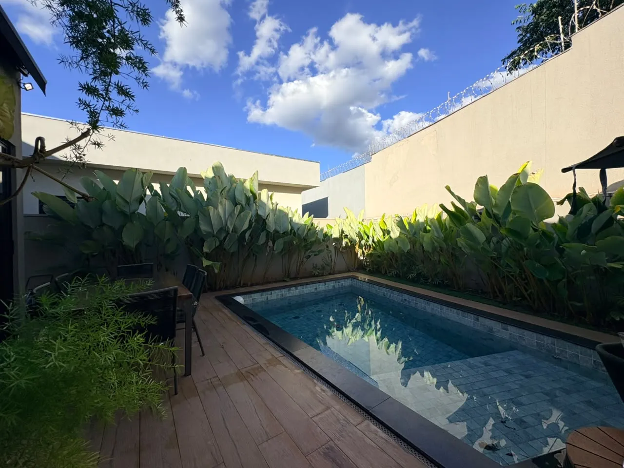 Casa &agrave; Venda Condom&iacute;nio San Paolo, 3 Su&iacute;tes, Piscina Aquecida, 250m&sup2;, Ribeir&atilde;o Preto/SP  Ribeirão Preto - 
