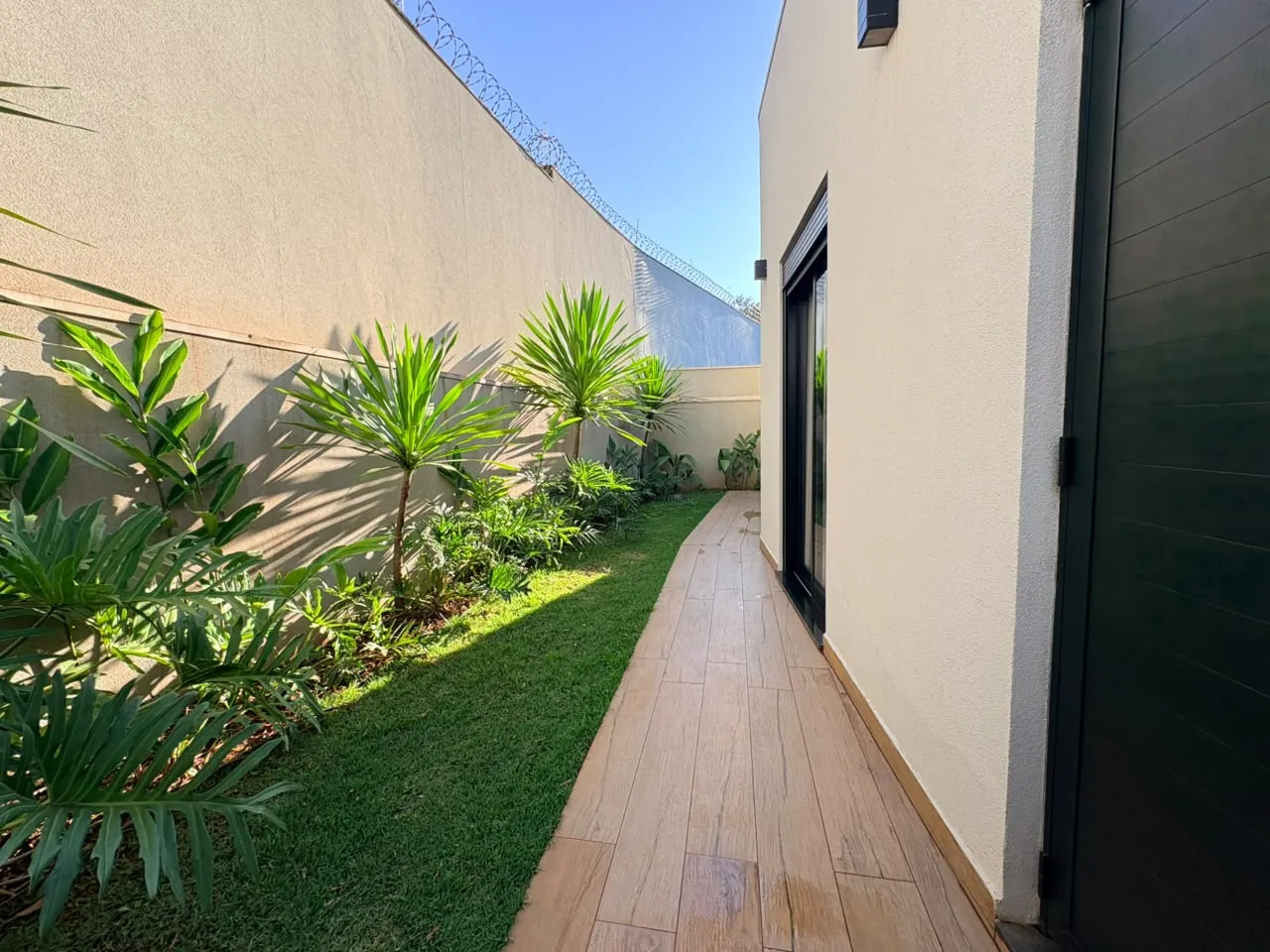 Casa &agrave; Venda Condom&iacute;nio San Paolo, 3 Su&iacute;tes, Piscina Aquecida, 250m&sup2;, Ribeir&atilde;o Preto/SP  Ribeirão Preto - 