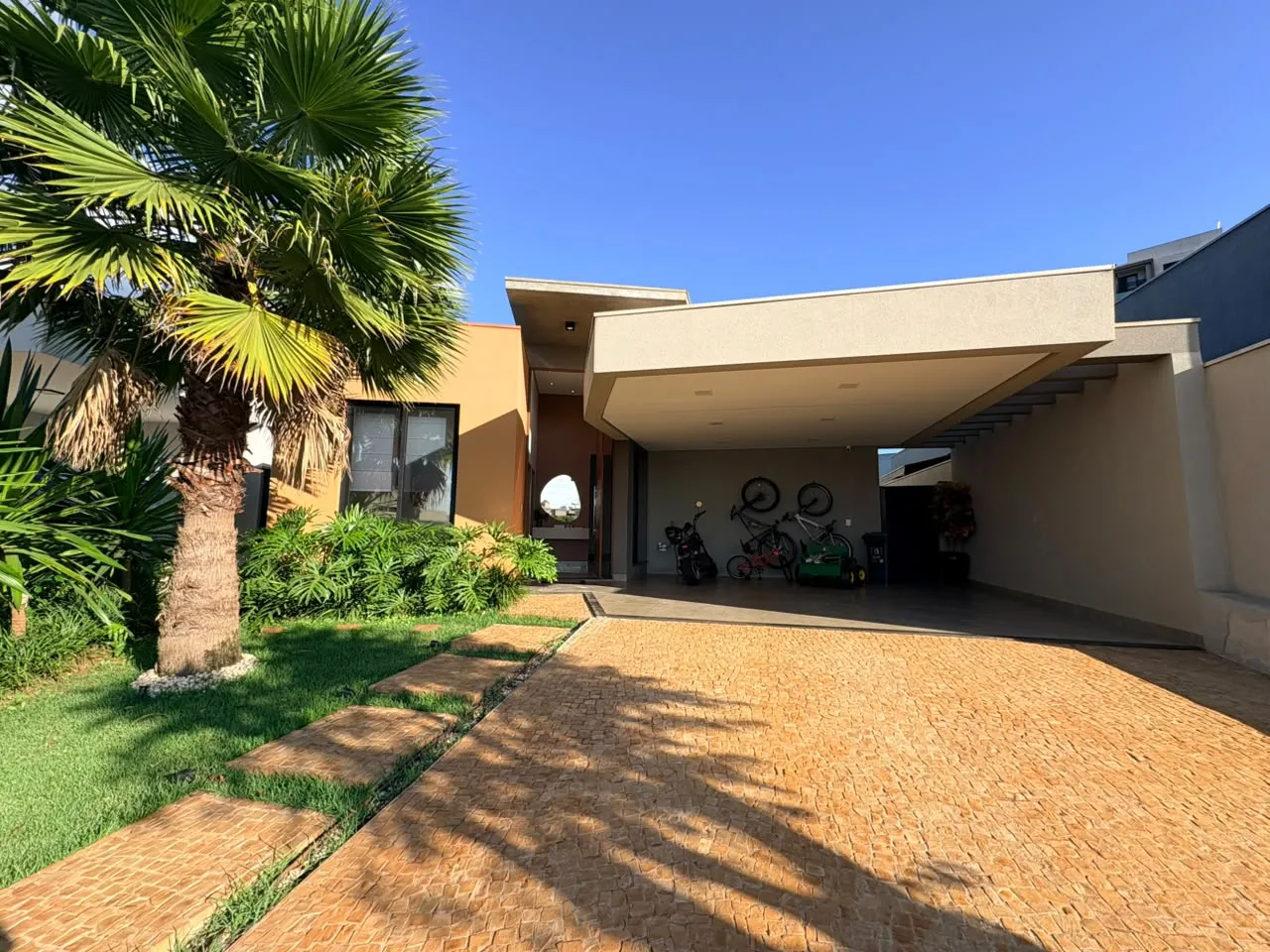 Casa &agrave; Venda Condom&iacute;nio San Paolo, 3 Su&iacute;tes, Piscina Aquecida, 250m&sup2;, Ribeir&atilde;o Preto/SP  Ribeirão Preto - 