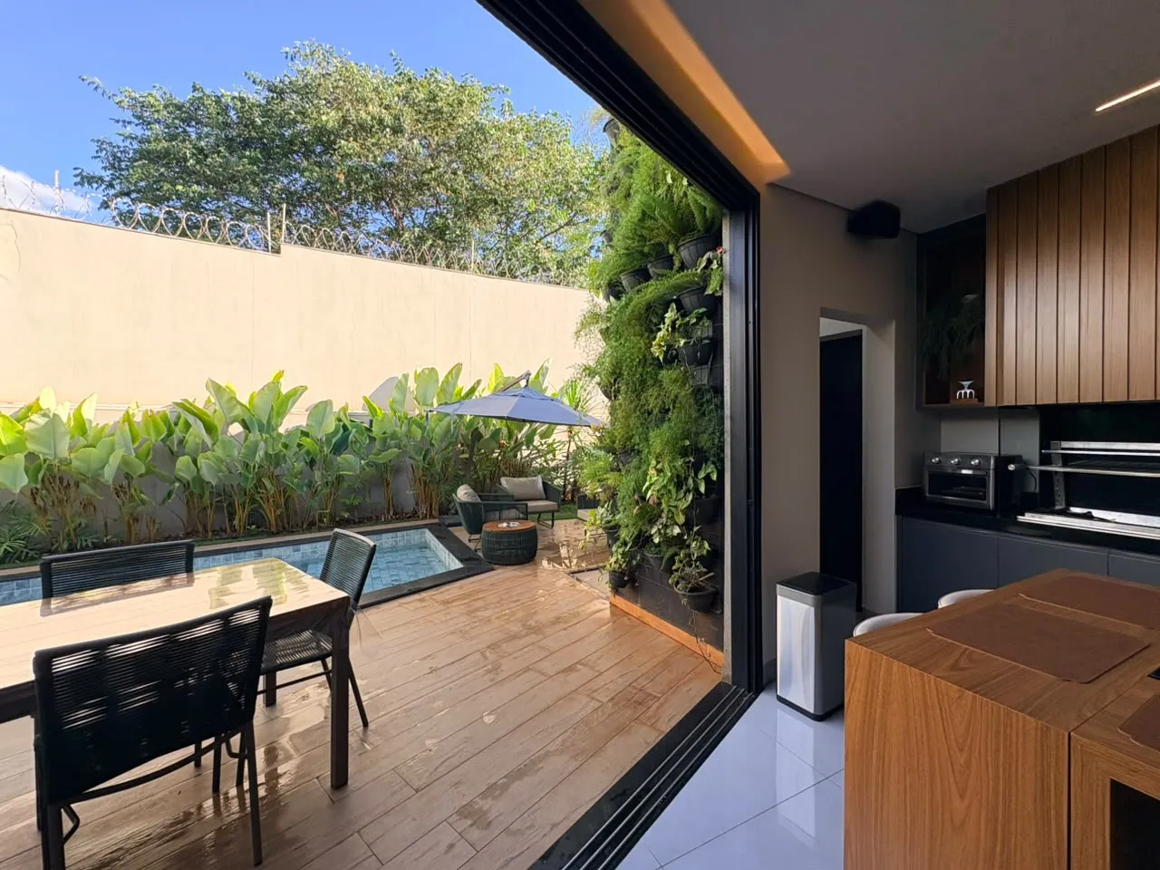 Casa &agrave; Venda Condom&iacute;nio San Paolo, 3 Su&iacute;tes, Piscina Aquecida, 250m&sup2;, Ribeir&atilde;o Preto/SP  Ribeirão Preto - 