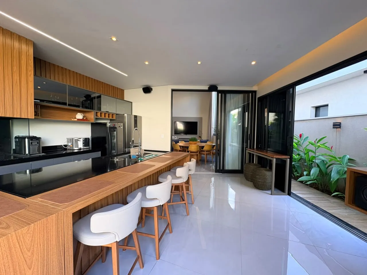 Casa &agrave; Venda Condom&iacute;nio San Paolo, 3 Su&iacute;tes, Piscina Aquecida, 250m&sup2;, Ribeir&atilde;o Preto/SP  Ribeirão Preto - 