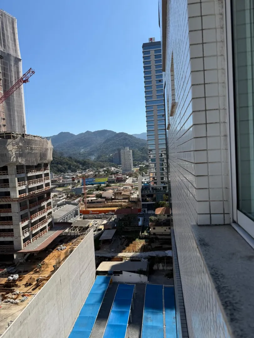 Ilhas Cayman | Duplex com Piscina Privativa na Quadra do Mar  Itapema - 