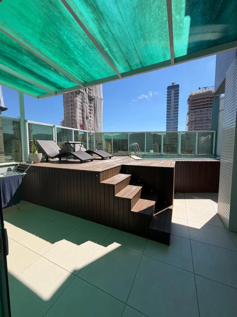 Ilhas Cayman | Duplex com Piscina Privativa na Quadra do Mar  Itapema - 