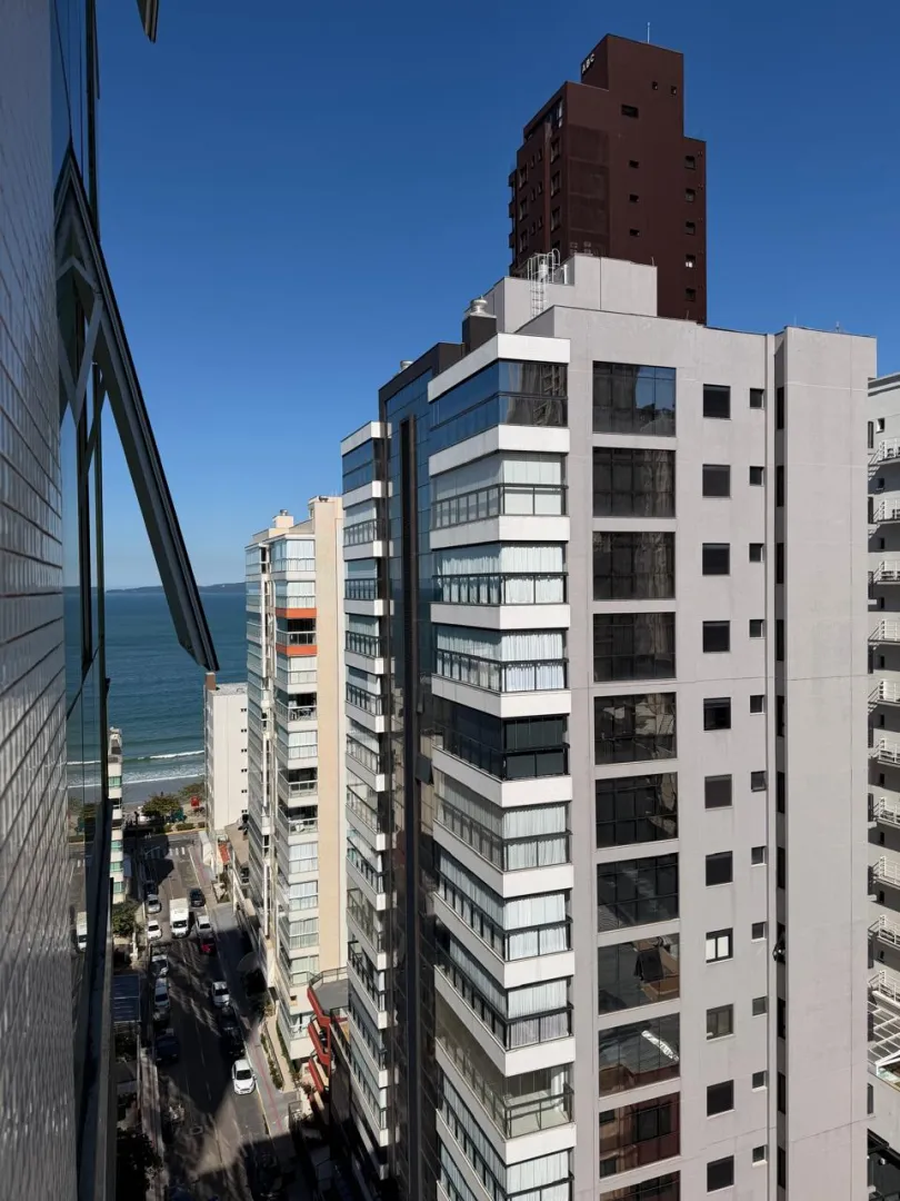 Ilhas Cayman | Duplex com Piscina Privativa na Quadra do Mar  Itapema - 