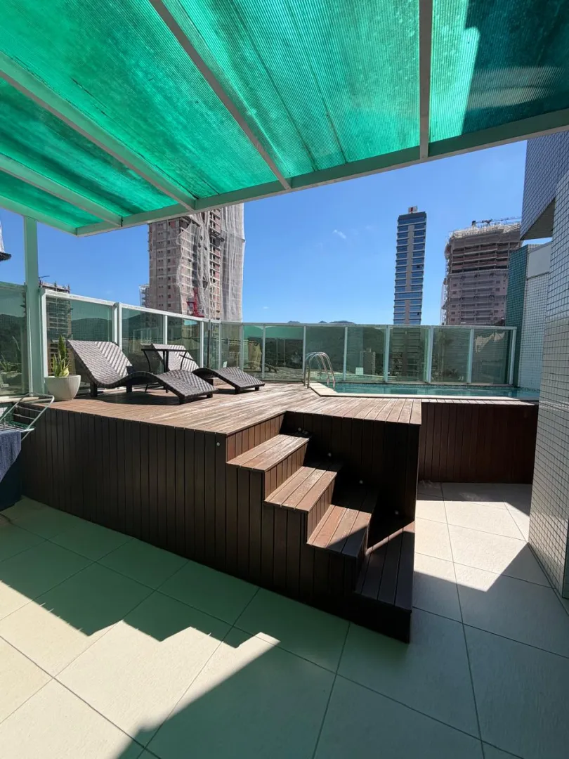 Ilhas Cayman | Duplex com Piscina Privativa na Quadra do Mar  Itapema - 