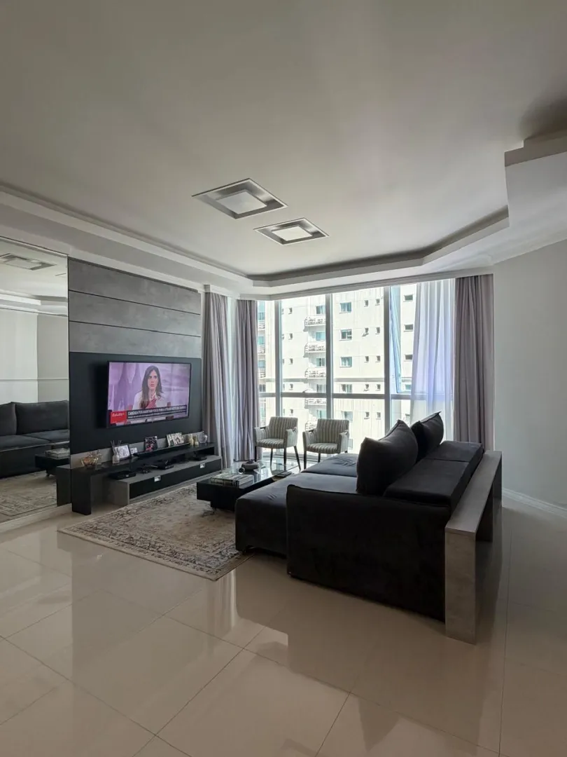 Ilhas Cayman | Duplex com Piscina Privativa na Quadra do Mar  Itapema - 