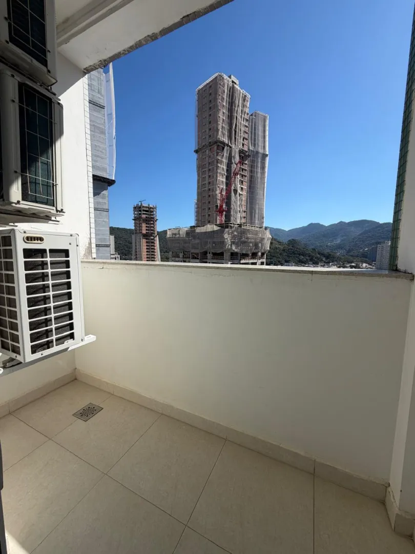 Ilhas Cayman | Duplex com Piscina Privativa na Quadra do Mar  Itapema - 