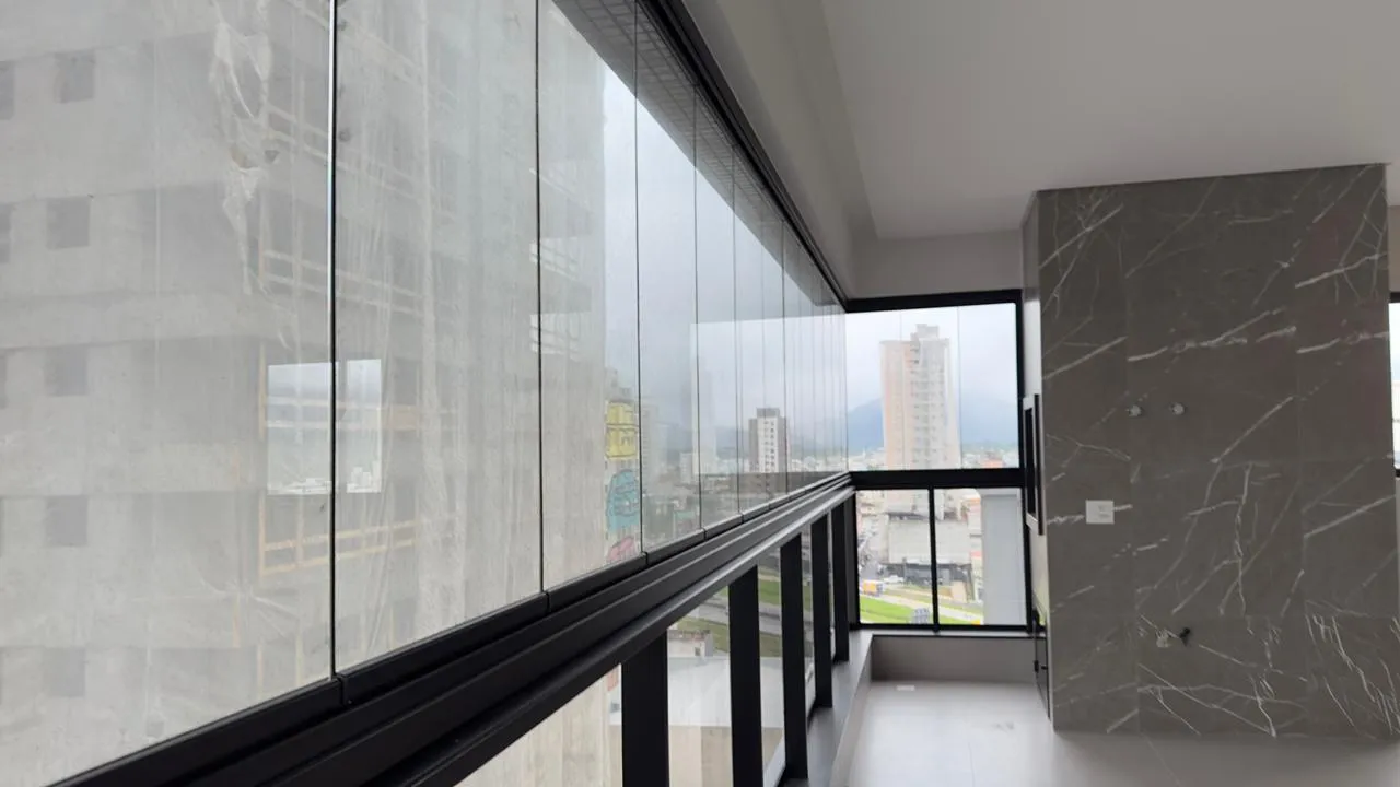 Vancouver Residence | Apartamento com 3 Su&iacute;tes e 3 Vagas em Meia Praia  Itapema - 
