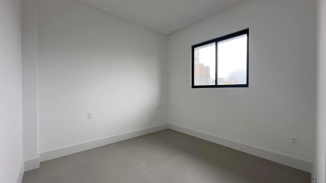 Vancouver Residence | Apartamento com 3 Su&iacute;tes e 3 Vagas em Meia Praia  Itapema - 