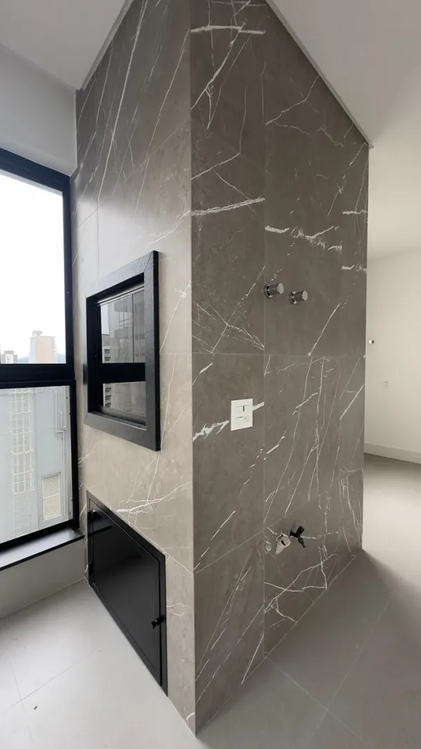 Vancouver Residence | Apartamento com 3 Su&iacute;tes e 3 Vagas em Meia Praia  Itapema - 
