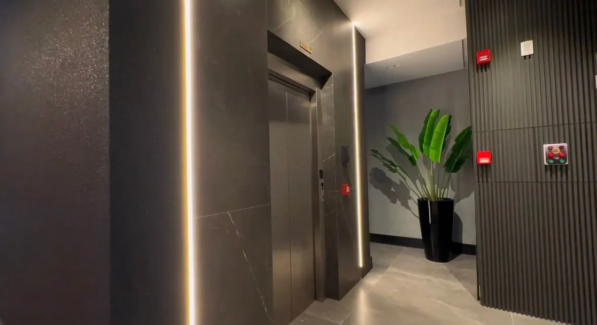 Vancouver Residence | Apartamento com 3 Su&iacute;tes e 3 Vagas em Meia Praia  Itapema - 