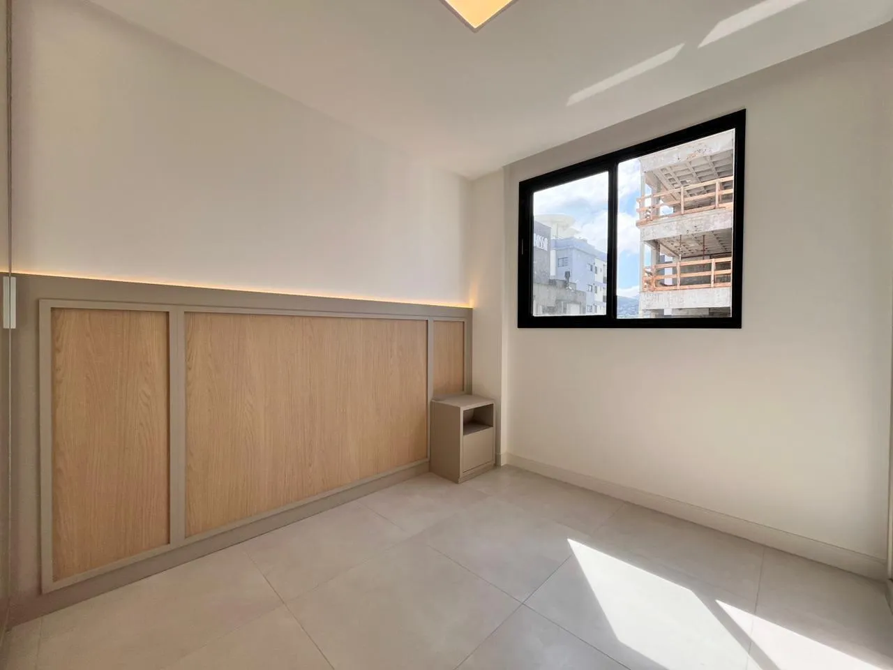 TROPICAL VILLAGE RESIDENCE | Apartamento em Itapema | 2 Dormit&oacute;rios, 1 Su&iacute;te e 1 Vaga  Itapema - 