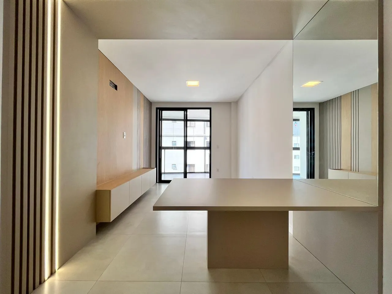 TROPICAL VILLAGE RESIDENCE | Apartamento em Itapema | 2 Dormit&oacute;rios, 1 Su&iacute;te e 1 Vaga  Itapema - 