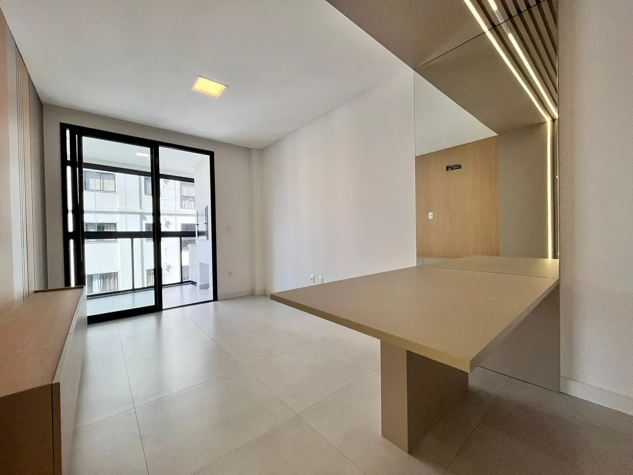 TROPICAL VILLAGE RESIDENCE | Apartamento em Itapema | 2 Dormit&oacute;rios, 1 Su&iacute;te e 1 Vaga  Itapema - 