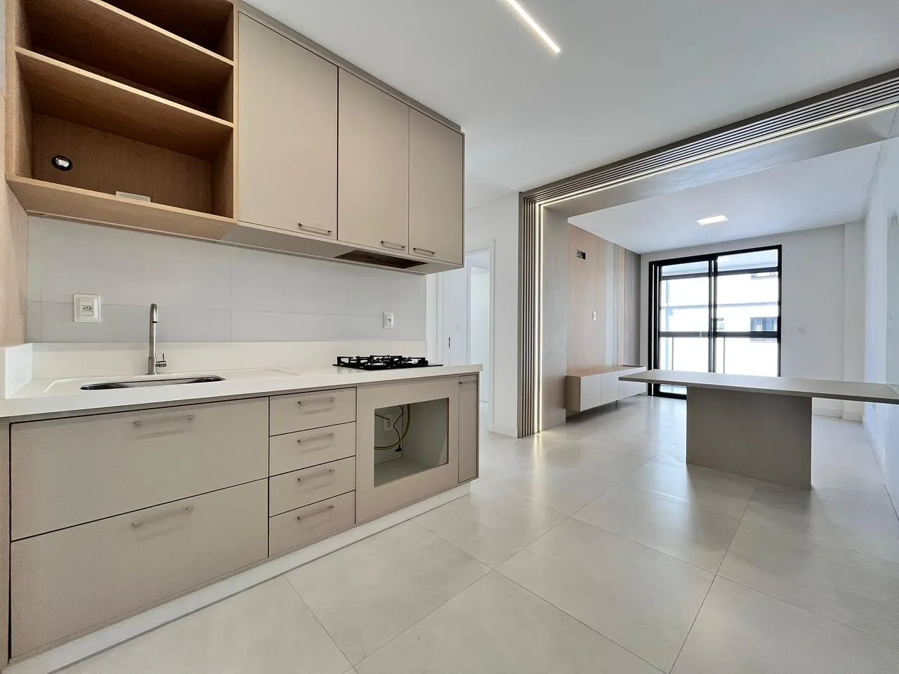 TROPICAL VILLAGE RESIDENCE | Apartamento em Itapema | 2 Dormit&oacute;rios, 1 Su&iacute;te e 1 Vaga  Itapema - 