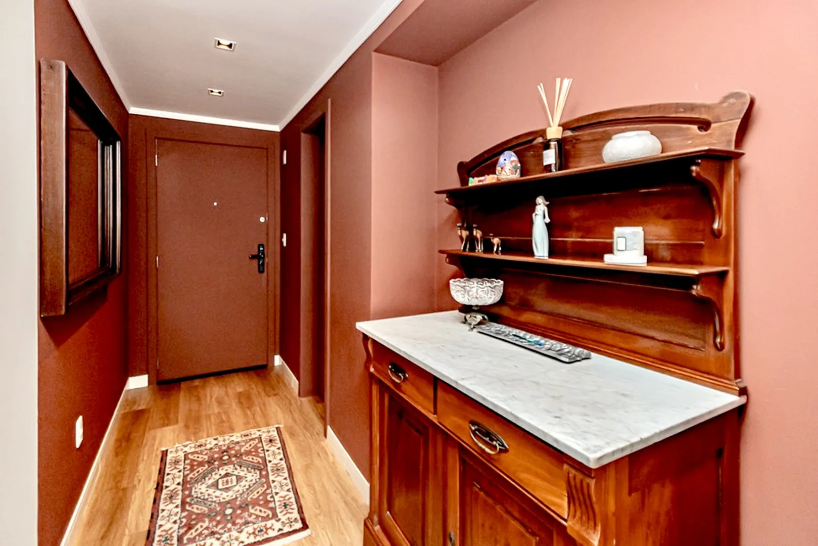 R$ 712.000 - EXCELENTE APARTAMENTO - 89M2 - 2 DORM - 2 SU&Iacute;TES - 2 VAGAS  Porto Alegre - 