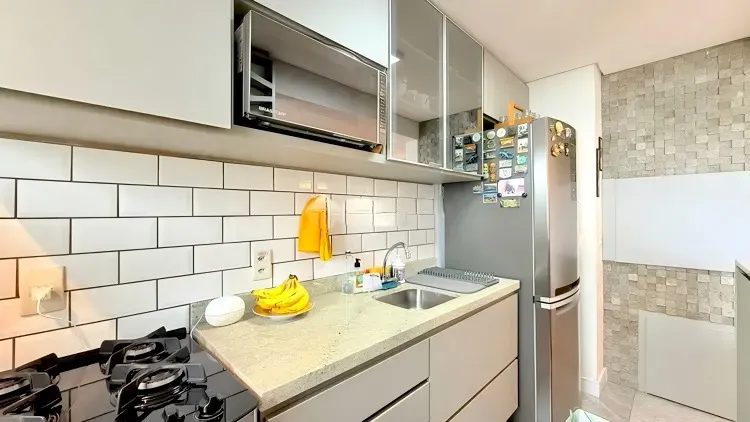 R$ 575.000 - VIDA VIVA CLUBE IGUATEMI - LINDO APARTAMENTO - 73M2 - 2 DORM - SU&Iacute;TE - 1 VAGA  Porto Alegre - 