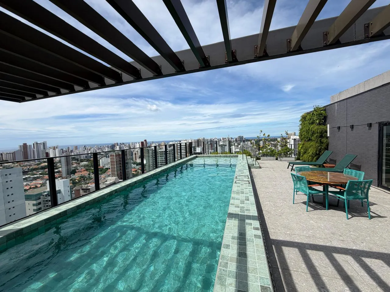 APARTAMENTO QUARTO E SALA VARANDA NASCENTE PISCINA VENDA/LOCA&Ccedil;&Atilde;O CAMINHO &Aacute;RVORES  Salvador - 
