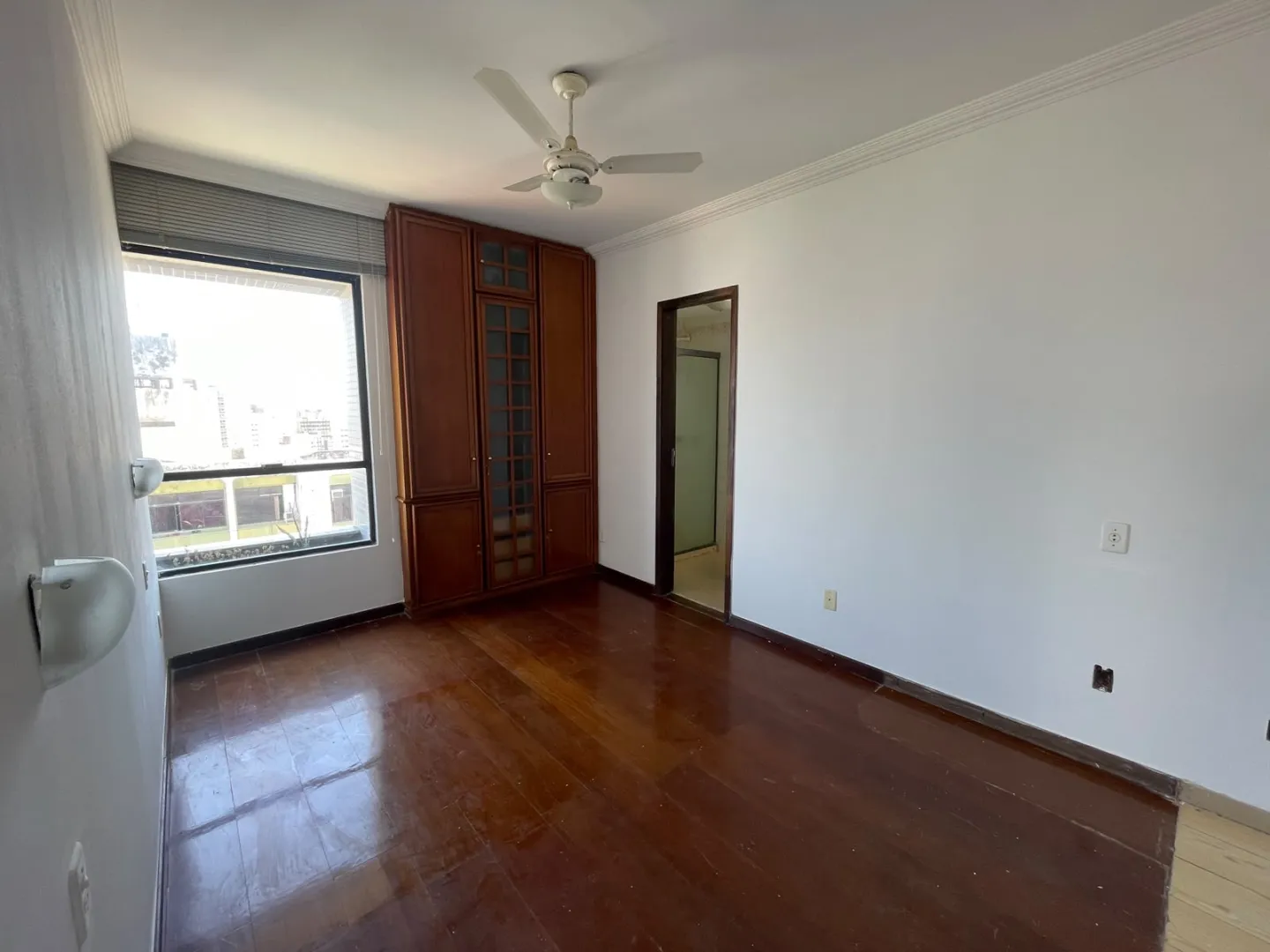 APARTAMENTO 3 QUARTOS SU&Iacute;TE ARM&Aacute;RIOS 2 GARAGENS LOCA&Ccedil;&Atilde;O JARDIM APIPEMA ONDINA Rua Desembargador Demétrio Tourinho Salvador - 