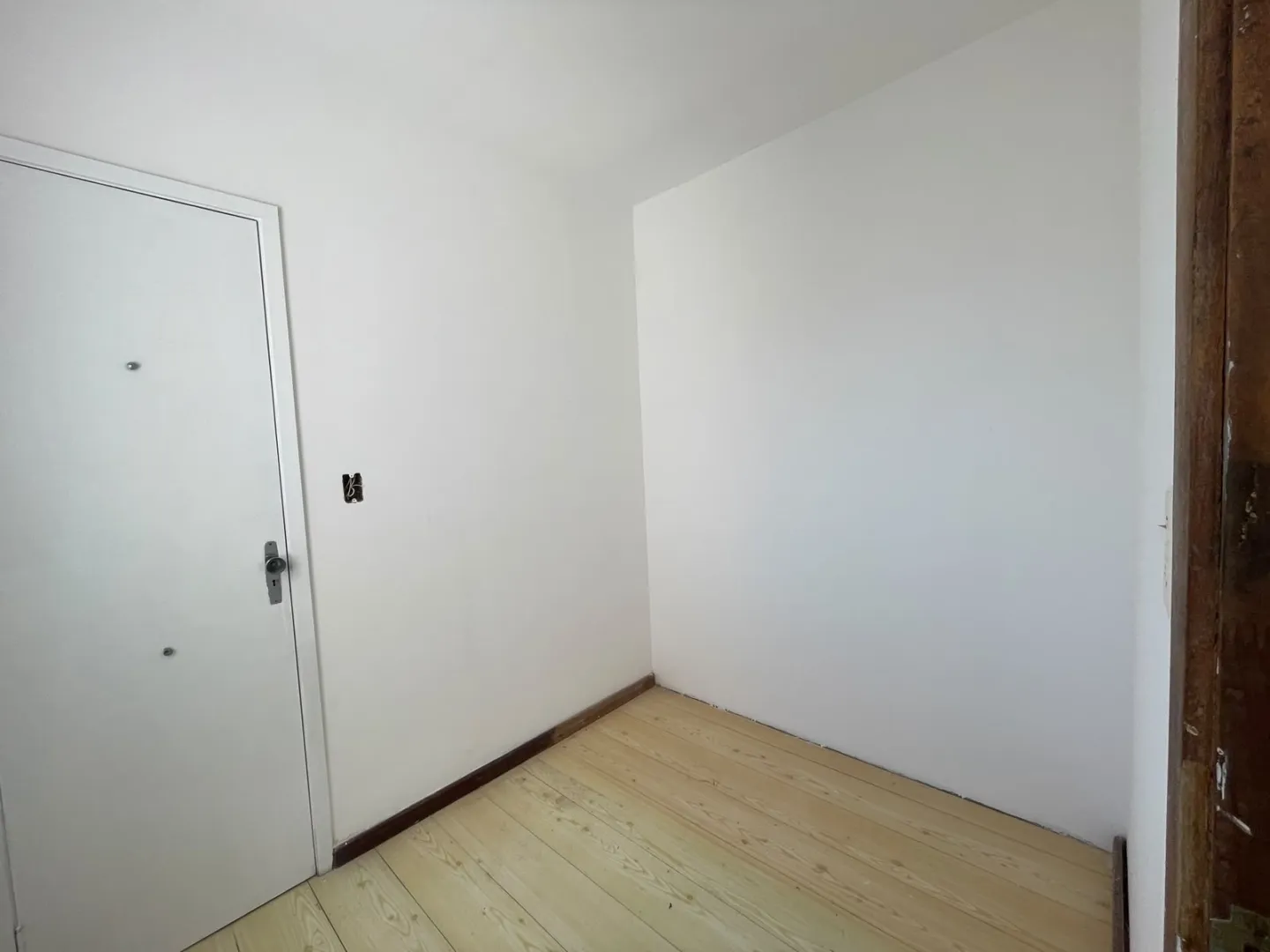 APARTAMENTO 3 QUARTOS SU&Iacute;TE ARM&Aacute;RIOS 2 GARAGENS LOCA&Ccedil;&Atilde;O JARDIM APIPEMA ONDINA Rua Desembargador Demétrio Tourinho Salvador - 