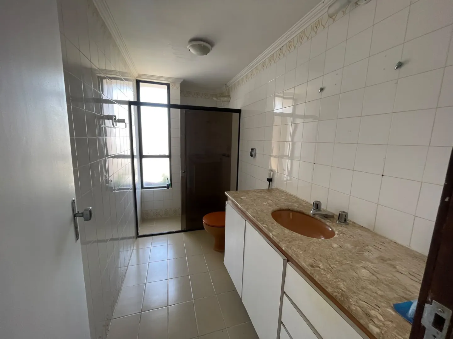 APARTAMENTO 3 QUARTOS SU&Iacute;TE ARM&Aacute;RIOS 2 GARAGENS LOCA&Ccedil;&Atilde;O JARDIM APIPEMA ONDINA Rua Desembargador Demétrio Tourinho Salvador - 