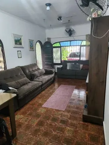 CASA COM 5 DORMIT&Oacute;RIOS, ED&Iacute;CULA E 4 VAGAS &ndash; AVIA&Ccedil;&Atilde;O &ndash; PRAIA GRANDE/SP Avenida Carlos Martiniano de Andrade Praia Grande - 