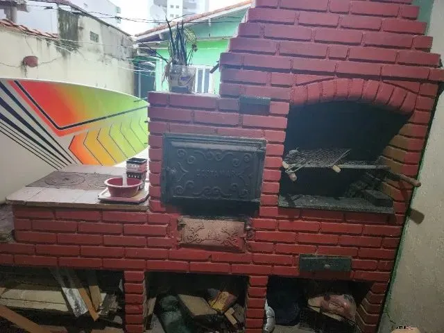 CASA COM 5 DORMIT&Oacute;RIOS, ED&Iacute;CULA E 4 VAGAS &ndash; AVIA&Ccedil;&Atilde;O &ndash; PRAIA GRANDE/SP Avenida Carlos Martiniano de Andrade Praia Grande - 