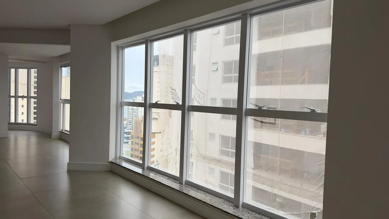 Palm Beach Residence | Apartamento com 3 Su&iacute;tes, 2 Vagas e 151 m&sup2; em Itapema Rua 296 Itapema - 