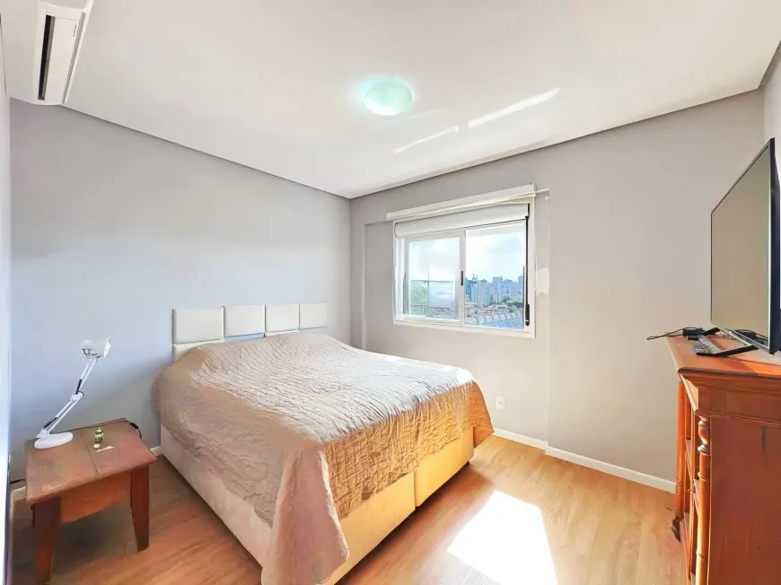 R$ 495.000 - BELO APARTAMENTO - 58M2 - 2 DORM - MUITO SOL - VISTA - 1 VAGA Rua Barão do Gravataí  Porto Alegre - 