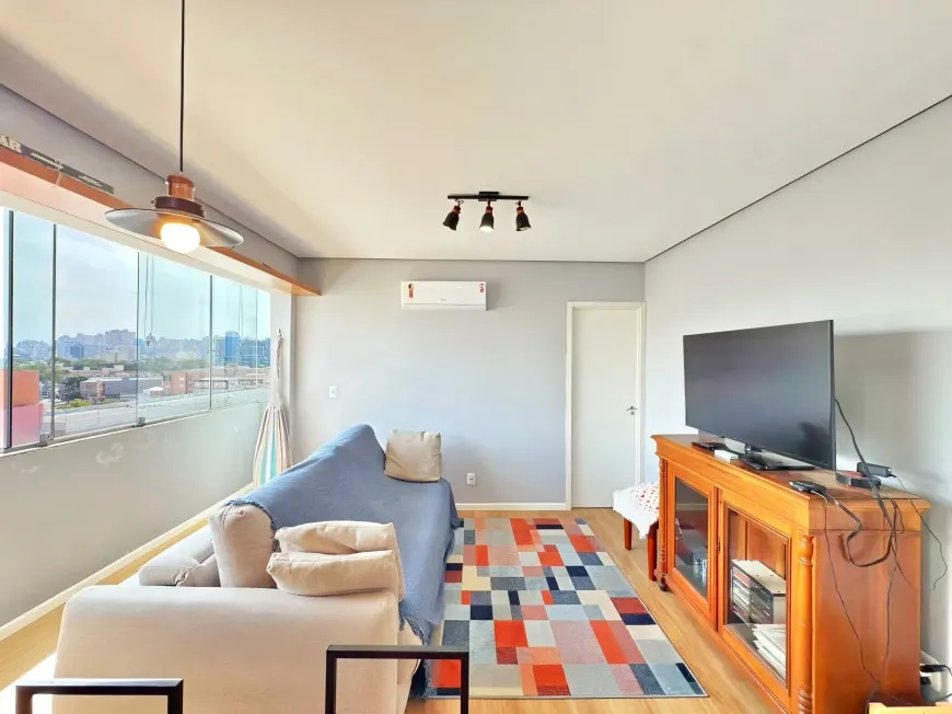 R$ 495.000 - BELO APARTAMENTO - 58M2 - 2 DORM - MUITO SOL - VISTA - 1 VAGA Rua Barão do Gravataí  Porto Alegre - 