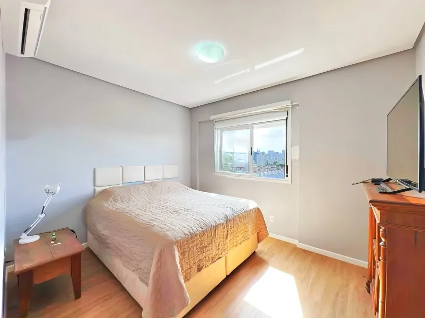 R$ 495.000 - BELO APARTAMENTO - 58M2 - 2 DORM - MUITO SOL - VISTA - 1 VAGA Rua Barão do Gravataí  Porto Alegre - 