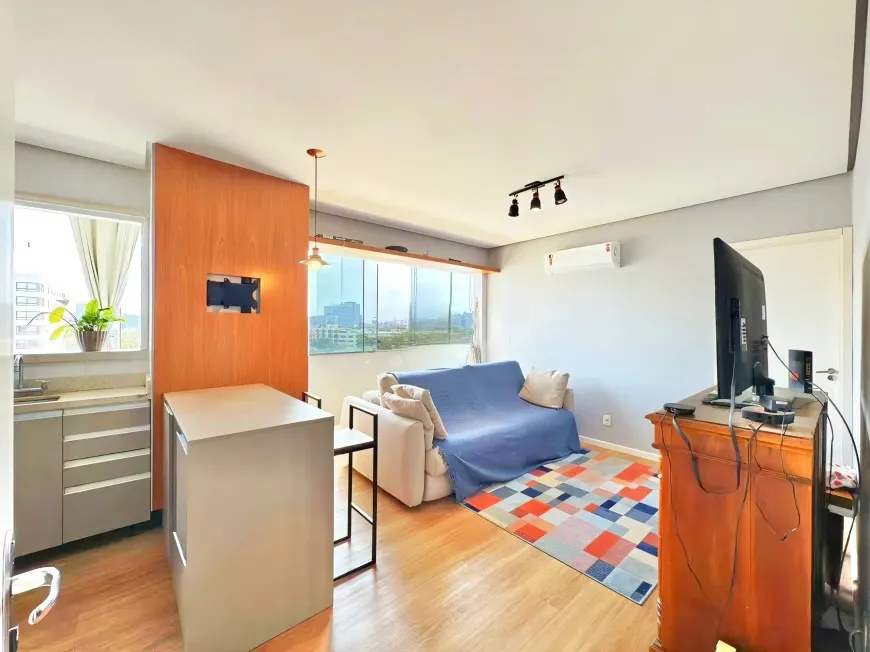 R$ 495.000 - BELO APARTAMENTO - 58M2 - 2 DORM - MUITO SOL - VISTA - 1 VAGA Rua Barão do Gravataí  Porto Alegre - 