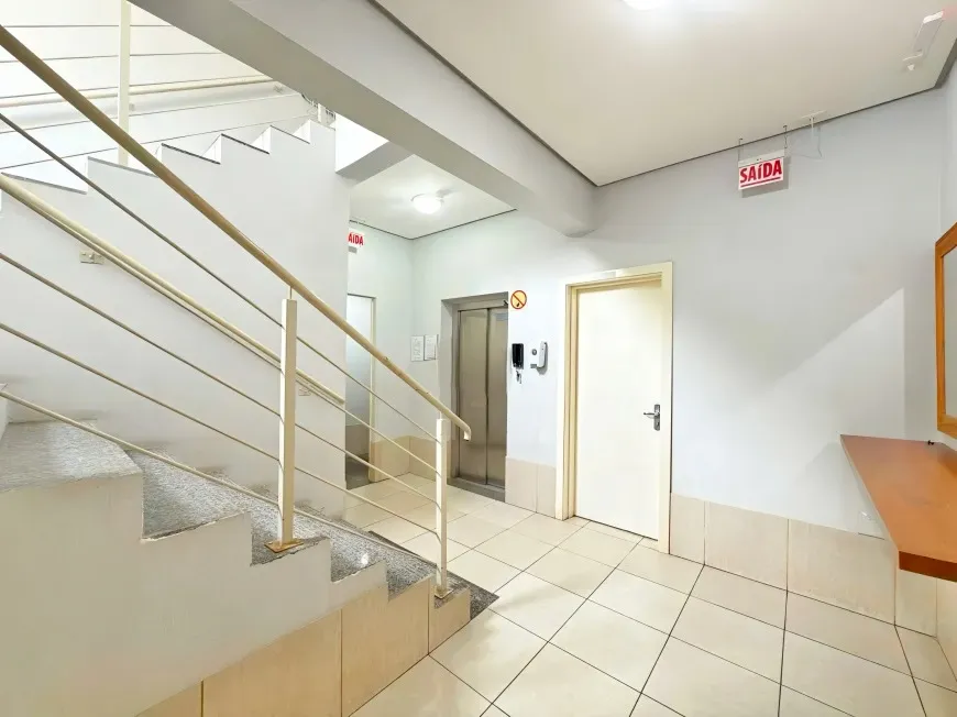 R$ 495.000 - BELO APARTAMENTO - 58M2 - 2 DORM - MUITO SOL - VISTA - 1 VAGA Rua Barão do Gravataí  Porto Alegre - 