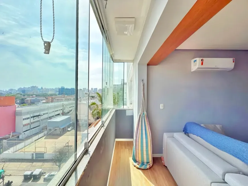R$ 495.000 - BELO APARTAMENTO - 58M2 - 2 DORM - MUITO SOL - VISTA - 1 VAGA Rua Barão do Gravataí  Porto Alegre - 