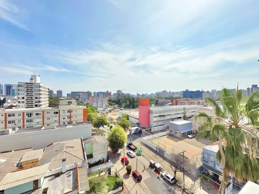 R$ 495.000 - BELO APARTAMENTO - 58M2 - 2 DORM - MUITO SOL - VISTA - 1 VAGA Rua Barão do Gravataí  Porto Alegre - 