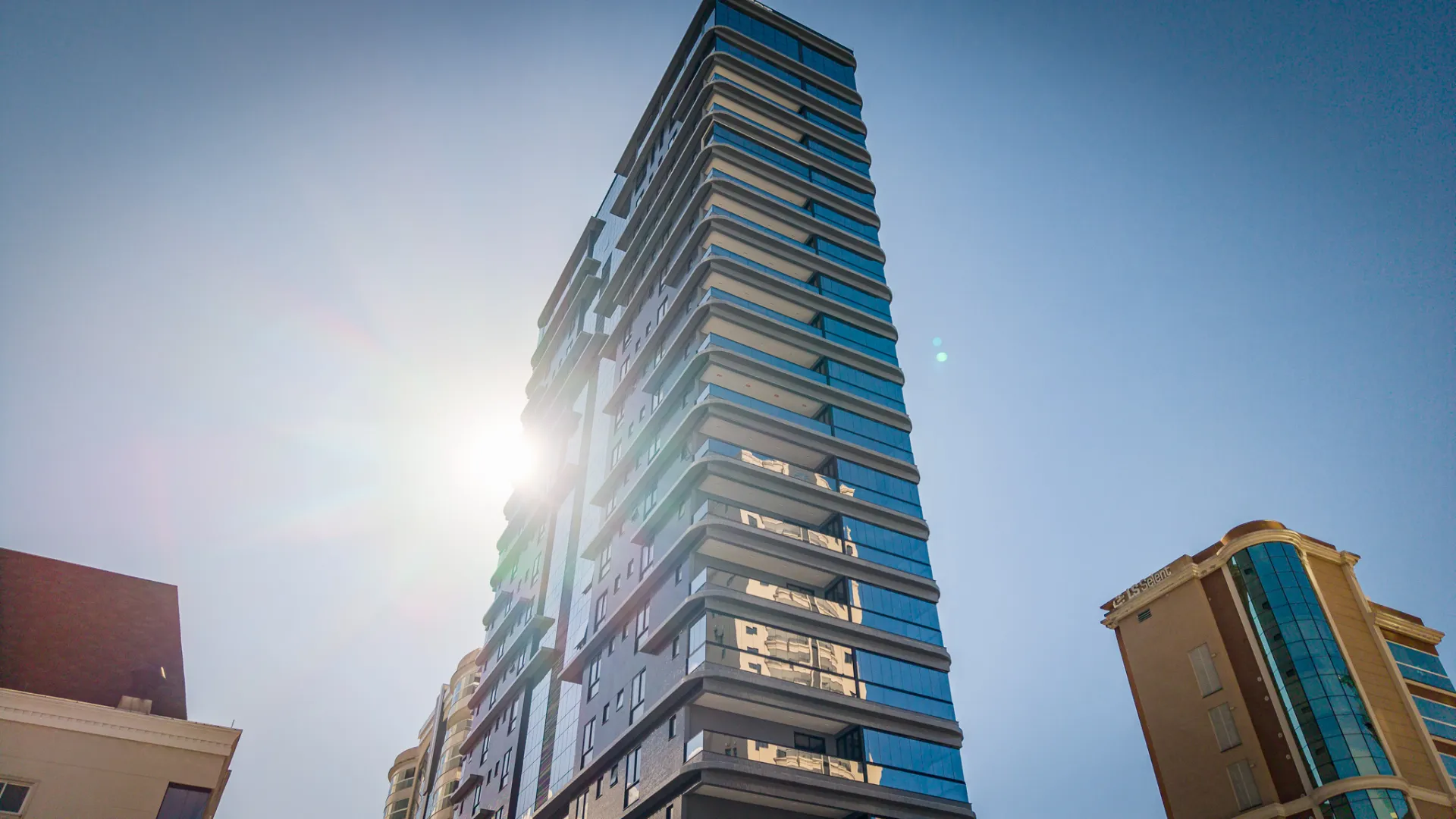 Residencial Dummond | Apartamento com 4 Su&iacute;tes, 3 Vagas e 206 m&sup2; em Meia Praia, Itapema 2° avenida Itapema - 