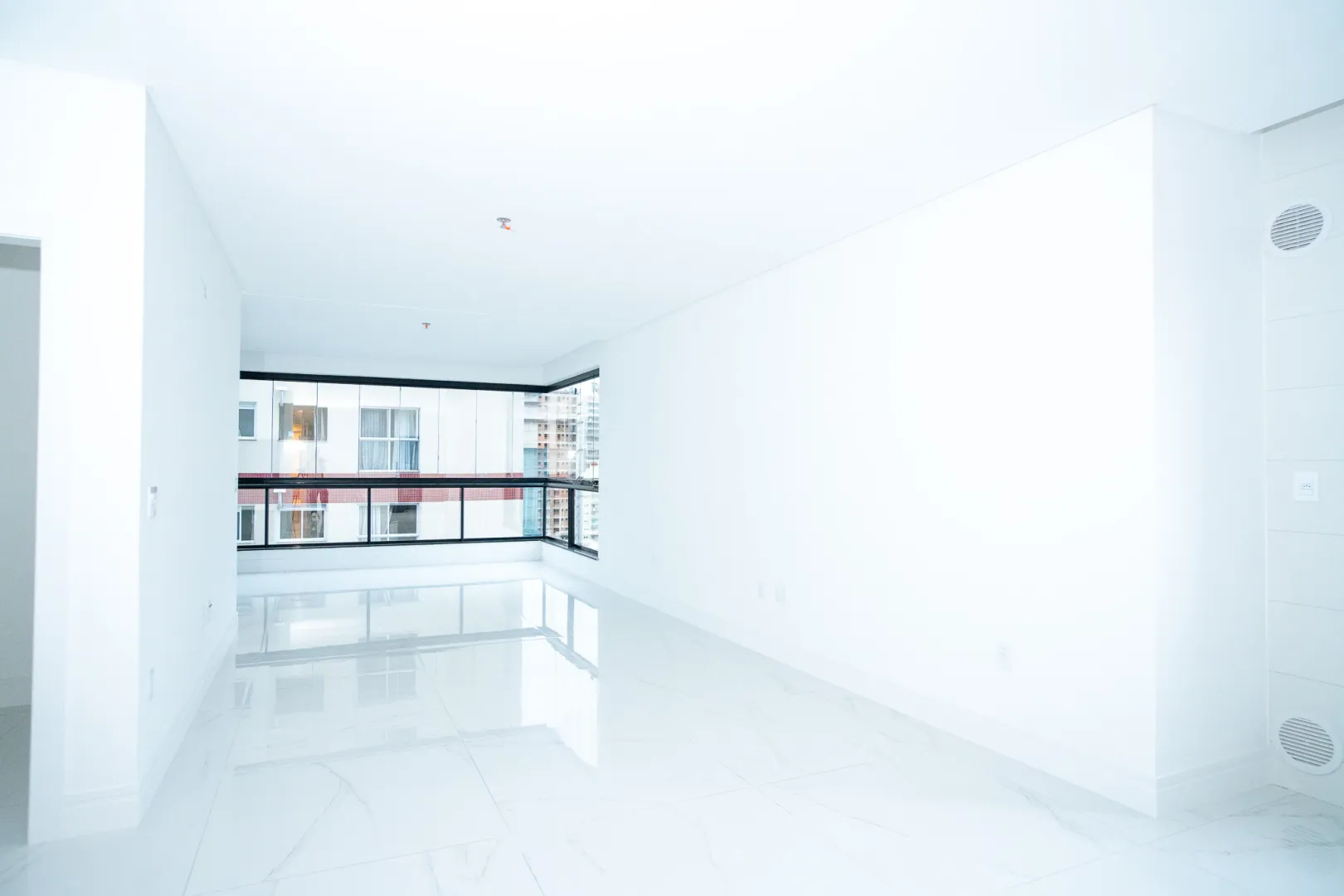 Residencial Dummond | Apartamento com 4 Su&iacute;tes, 3 Vagas e 206 m&sup2; em Meia Praia, Itapema 2° avenida Itapema - 