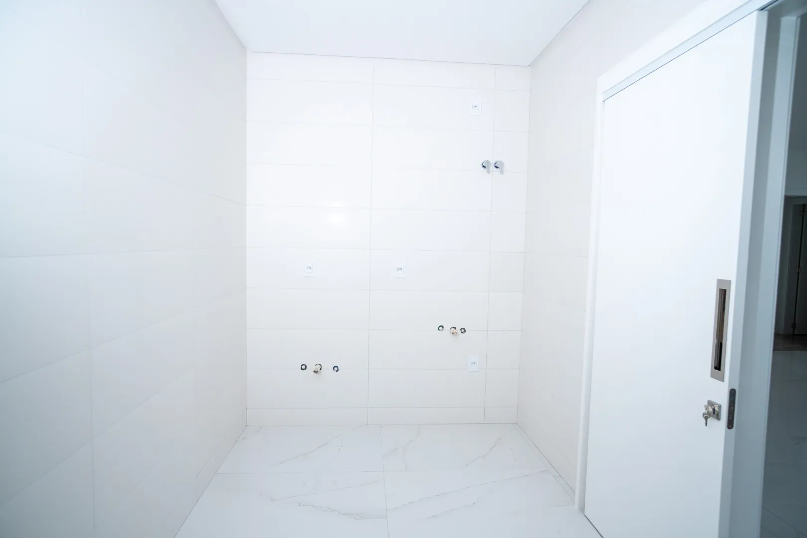 Residencial Dummond | Apartamento com 4 Su&iacute;tes, 3 Vagas e 206 m&sup2; em Meia Praia, Itapema 2° avenida Itapema - 