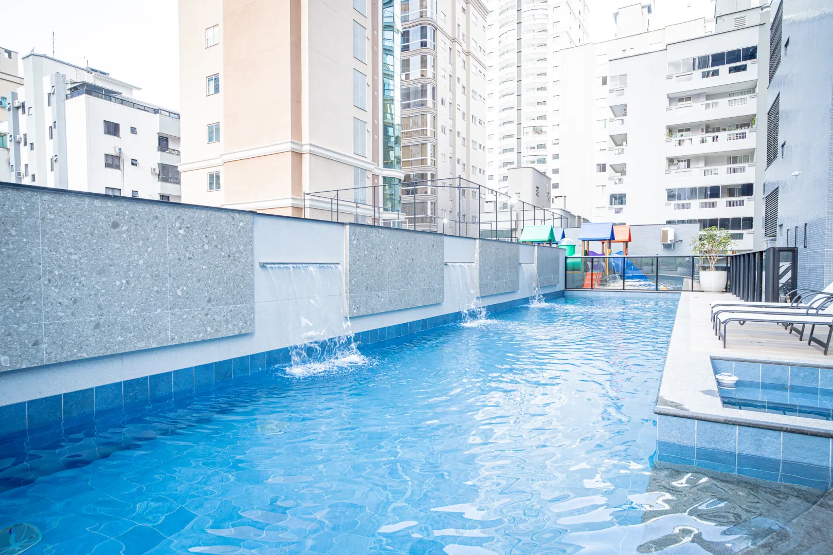 Residencial Dummond | Apartamento com 4 Su&iacute;tes, 3 Vagas e 206 m&sup2; em Meia Praia, Itapema 2° avenida Itapema - 