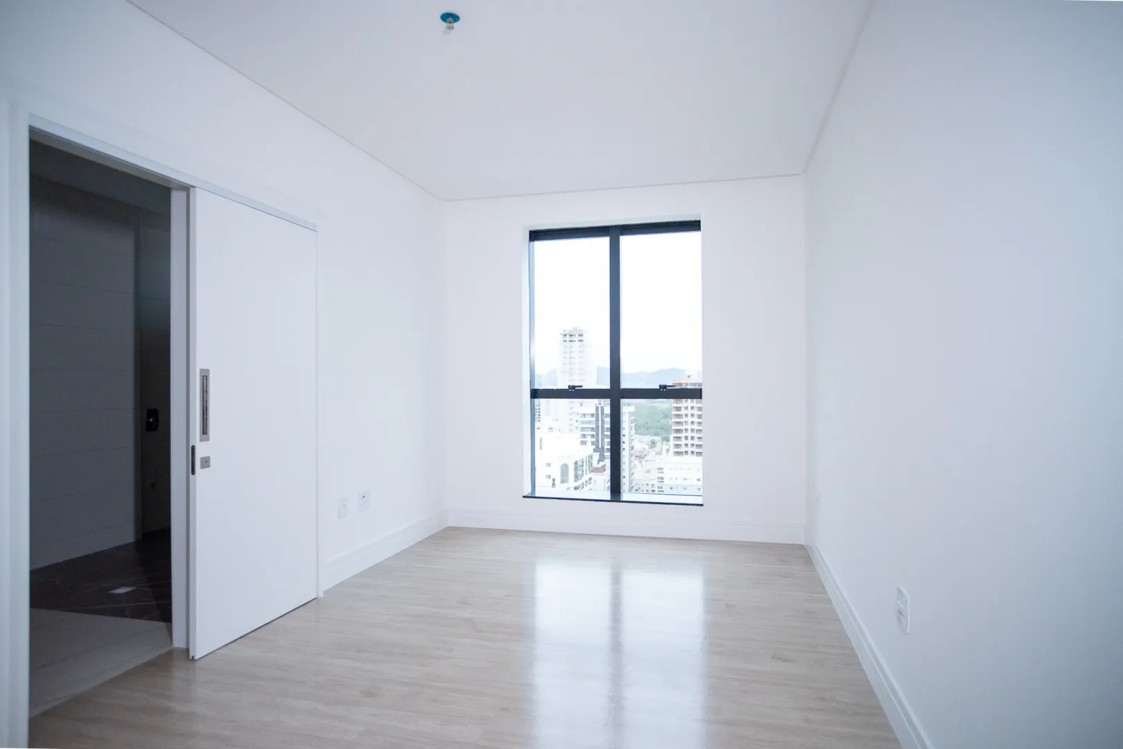 Residencial Dummond | Apartamento com 4 Su&iacute;tes, 3 Vagas e 206 m&sup2; em Meia Praia, Itapema 2° avenida Itapema - 