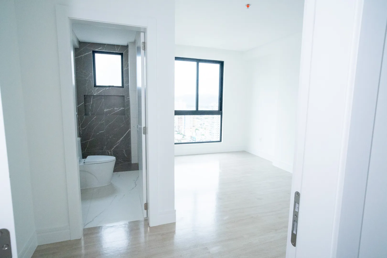 Residencial Dummond | Apartamento com 4 Su&iacute;tes, 3 Vagas e 206 m&sup2; em Meia Praia, Itapema 2° avenida Itapema - 