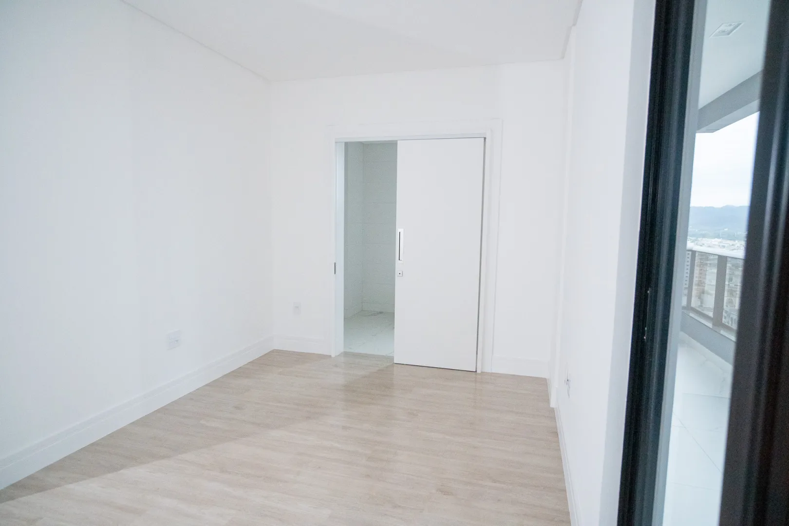 Residencial Dummond | Apartamento com 4 Su&iacute;tes, 3 Vagas e 206 m&sup2; em Meia Praia, Itapema 2° avenida Itapema - 