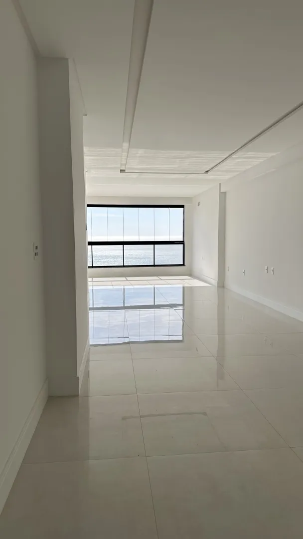 Residencial Torri di Mare | Cobertura, 4 Su&iacute;tes, 3 Vagas e Vista Panor&acirc;mica em Porto Belo Avenida Senador Atílio Fontana Porto Belo - 