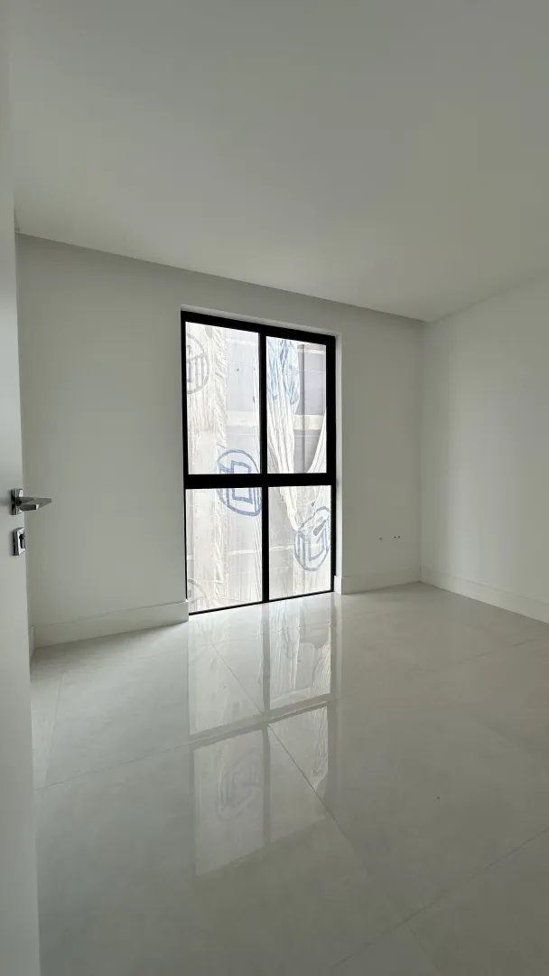 Residencial Torri di Mare | Cobertura, 4 Su&iacute;tes, 3 Vagas e Vista Panor&acirc;mica em Porto Belo Avenida Senador Atílio Fontana Porto Belo - 