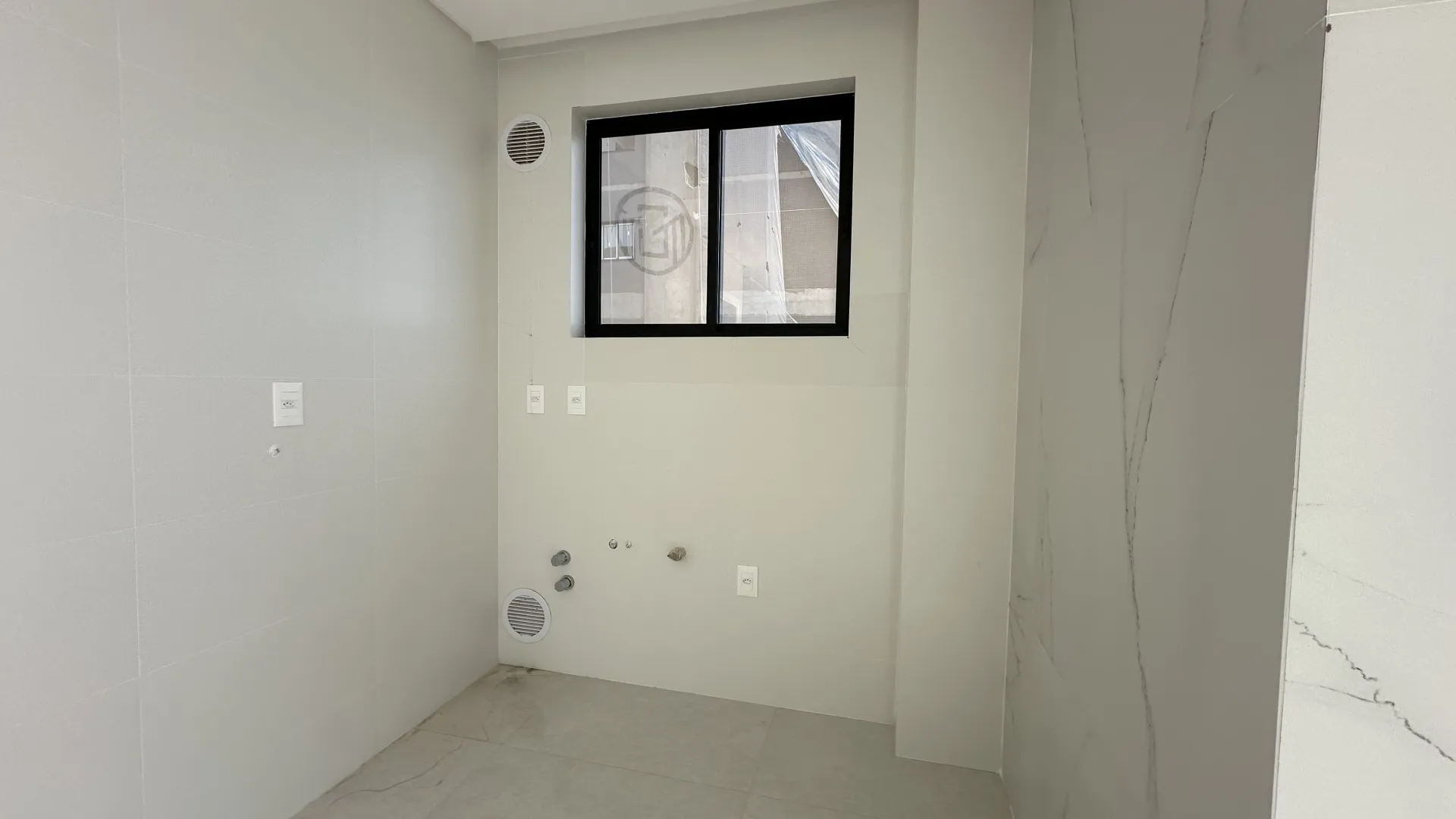 Residencial Torri di Mare | Cobertura, 4 Su&iacute;tes, 3 Vagas e Vista Panor&acirc;mica em Porto Belo Avenida Senador Atílio Fontana Porto Belo - 