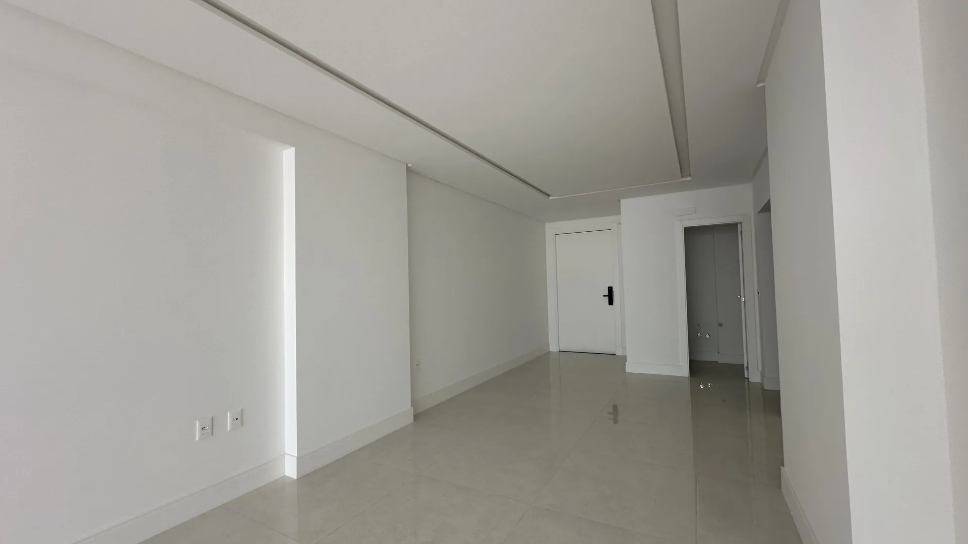 Residencial Torri di Mare | Cobertura, 4 Su&iacute;tes, 3 Vagas e Vista Panor&acirc;mica em Porto Belo Avenida Senador Atílio Fontana Porto Belo - 