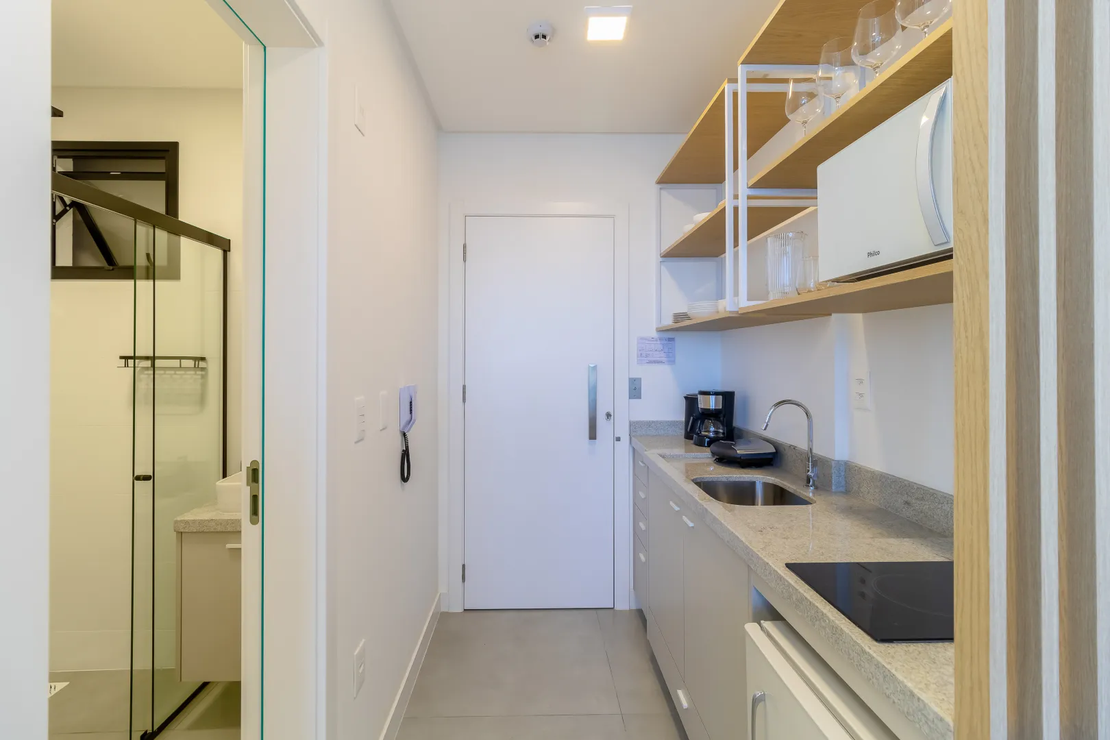 Manhattan Flats &mdash; 2 Studios Mobiliados com Vista Mar | Flat 1307, Centro, Itapema Rua 123-B Itapema - 